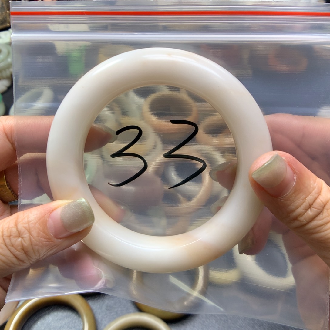 石英质玉手镯未镶嵌o*k