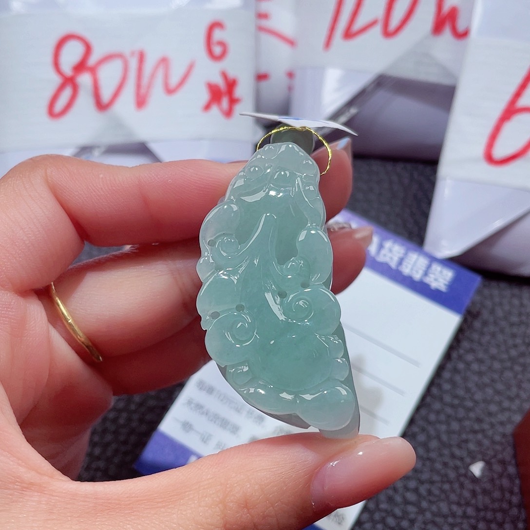 颈饰未镶嵌翡翠翡翠