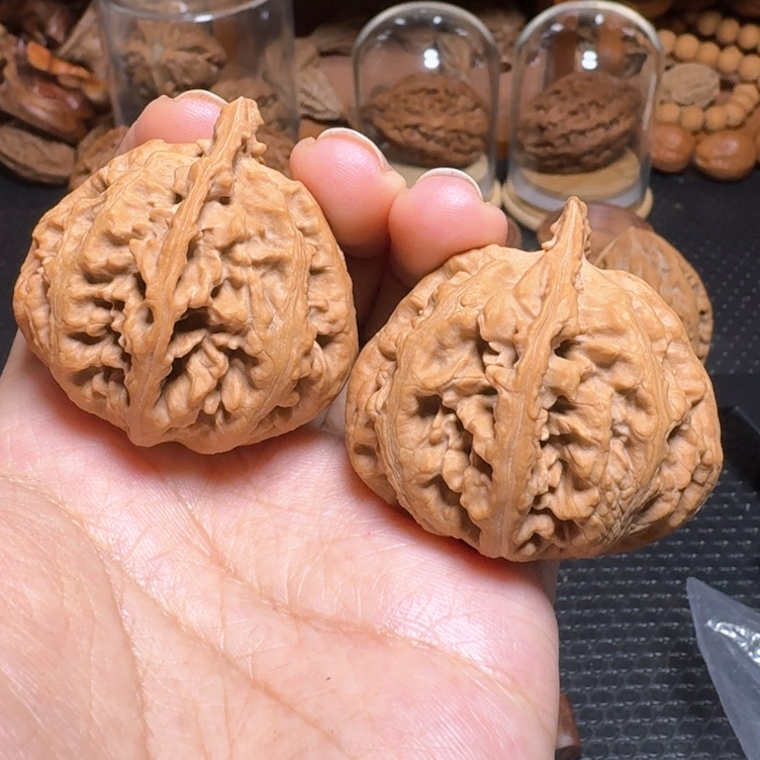 文玩核桃把件红灯笼