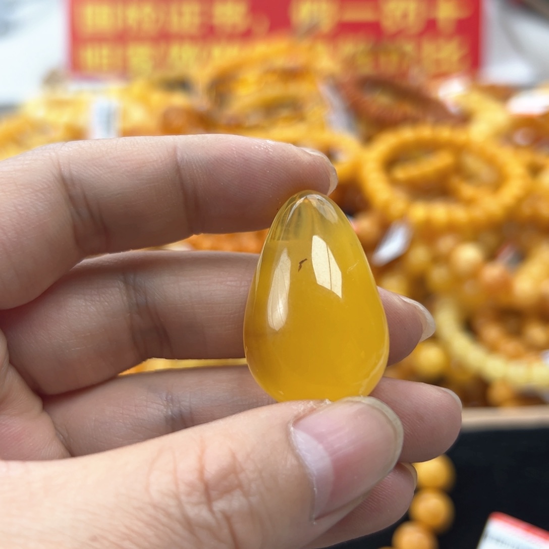 琥珀珠宝奇石未镶嵌