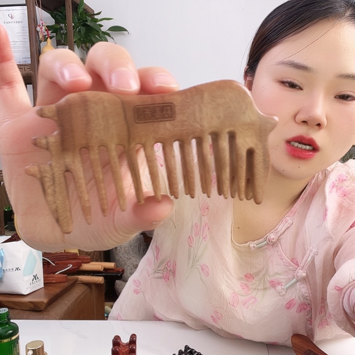 花梨木猪猪梳子瑕疵福利