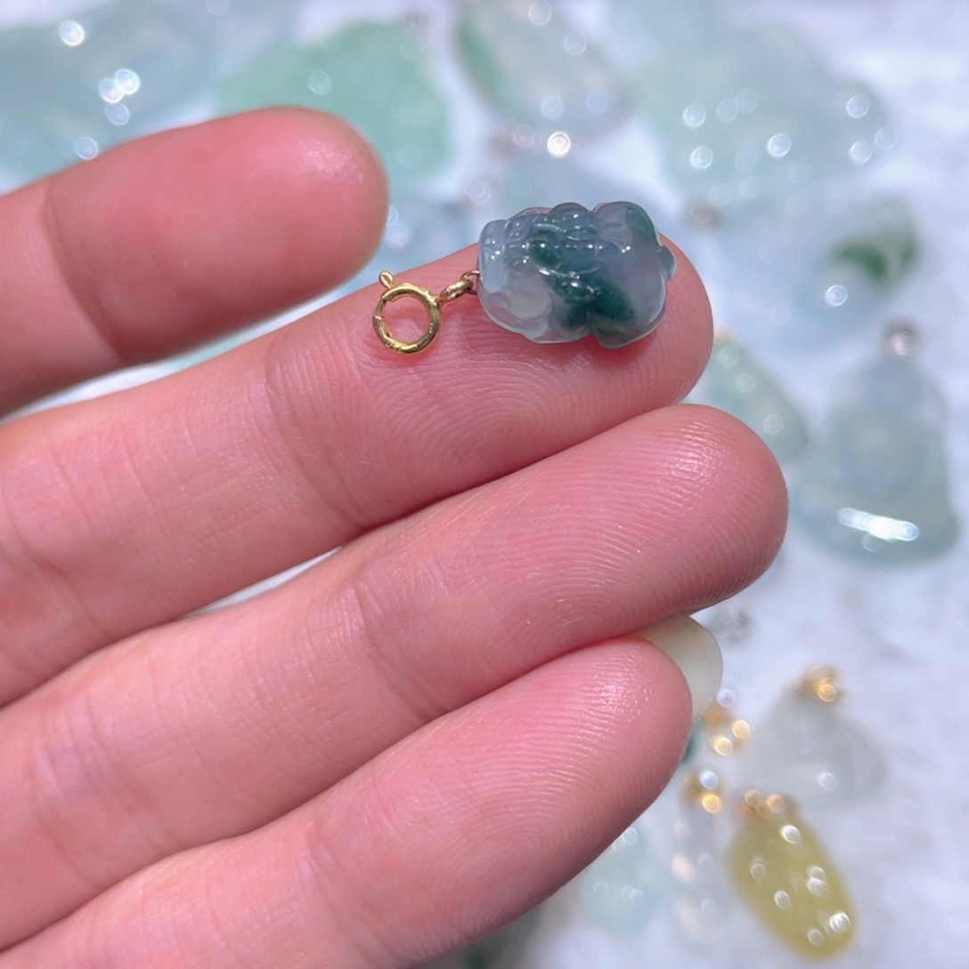 翡翠18K金镶嵌颈饰翡翠