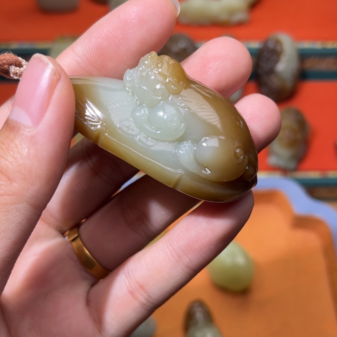 和田玉（糖玉）未镶嵌挂件