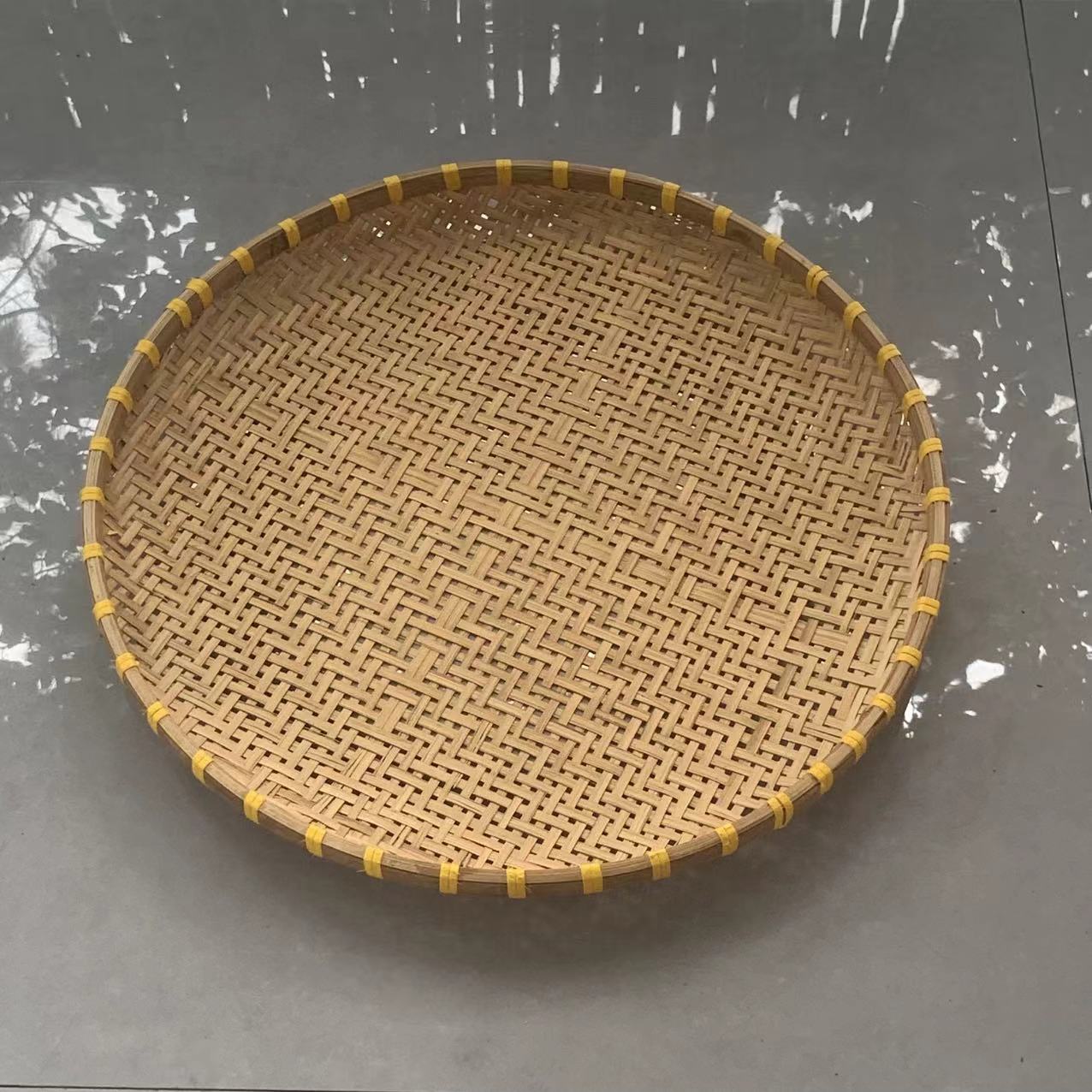 Y烟熏带孔晒盘50cm