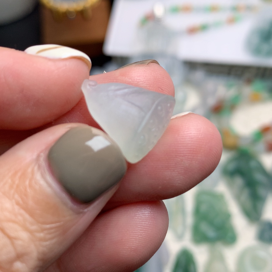 未镶嵌定制翡翠莲蓬