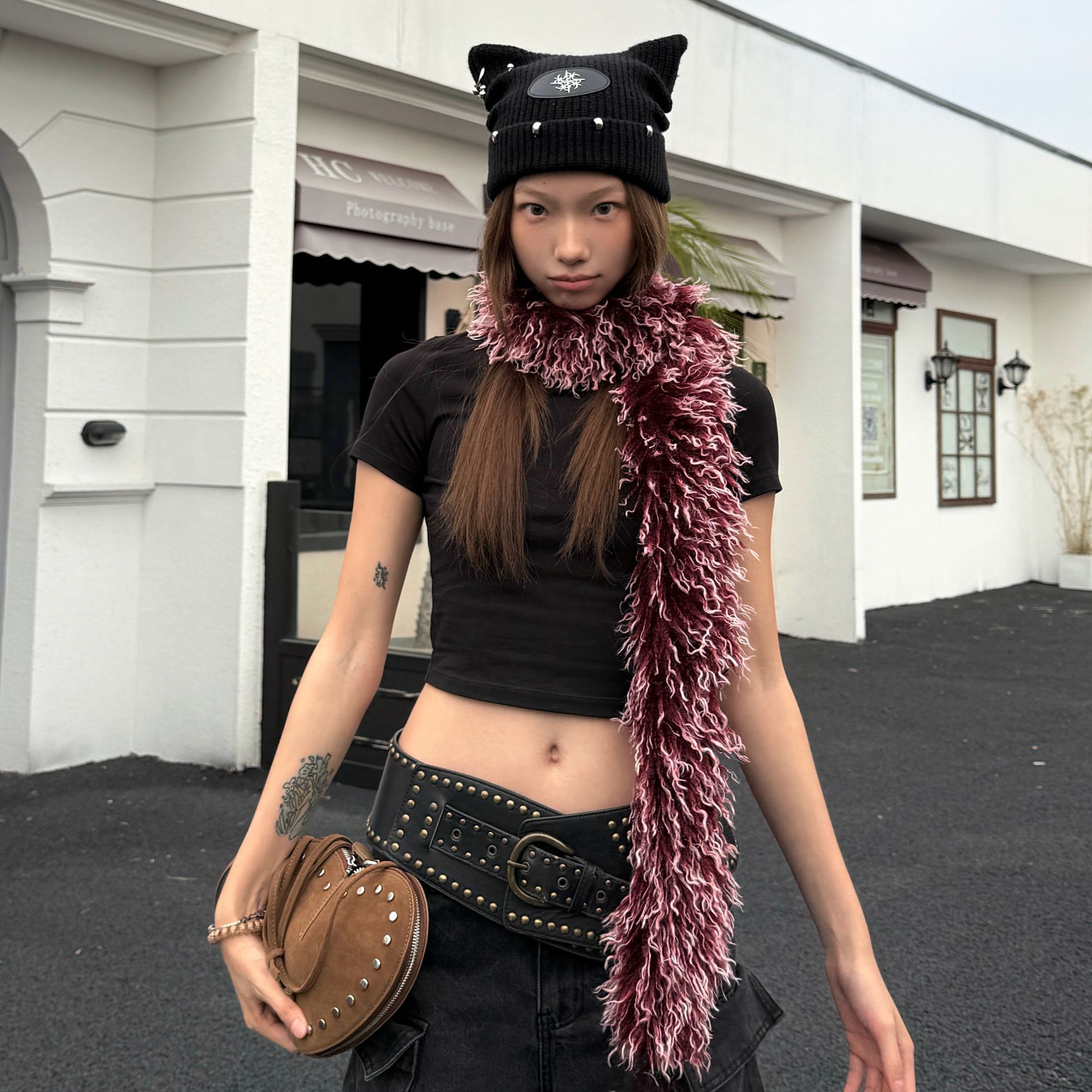 449秋冬新品圣诞“狂欢节”酒红毛绒绒球围巾女装ins氛围感