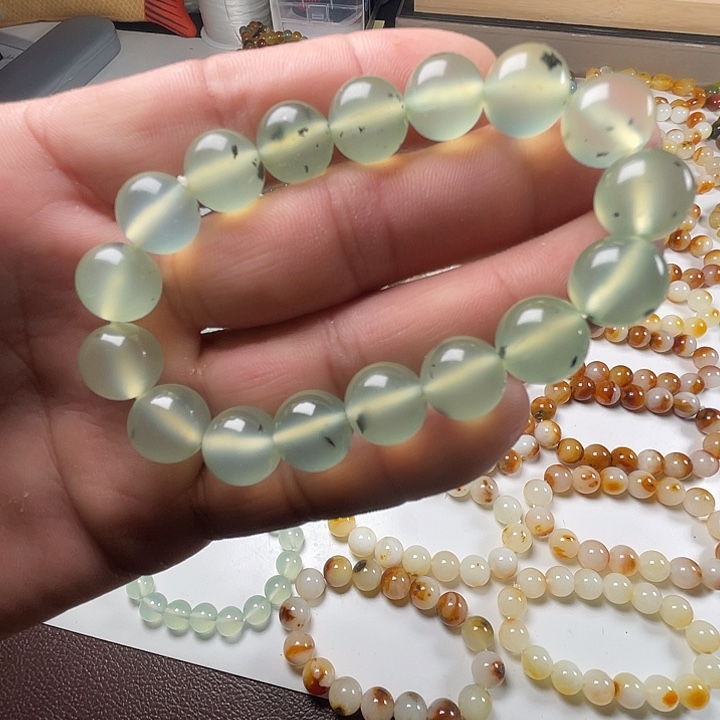 蛇纹石玉未镶嵌手链