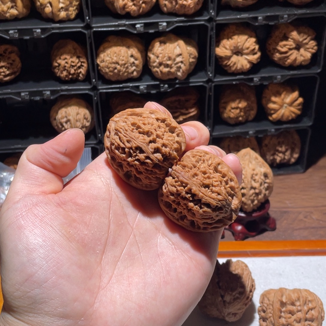 文玩核桃把件41全品南疆石