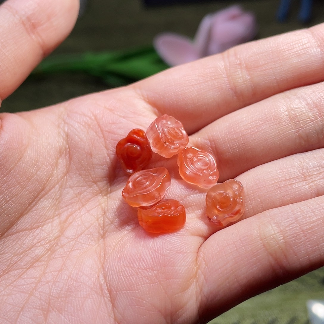南红玛瑙未镶嵌摆件2840