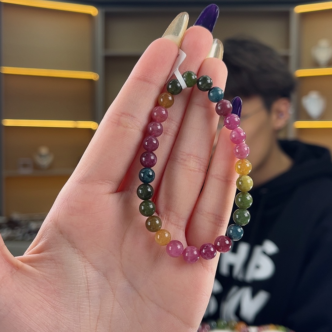 碧玺碧玺6mm（多样性发一件未镶嵌