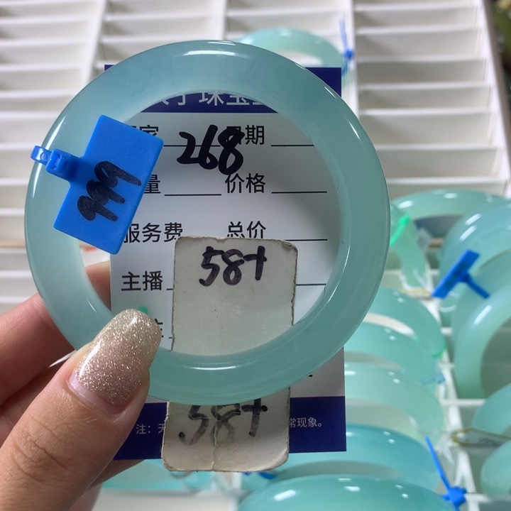蛇纹石玉未镶嵌手镯268