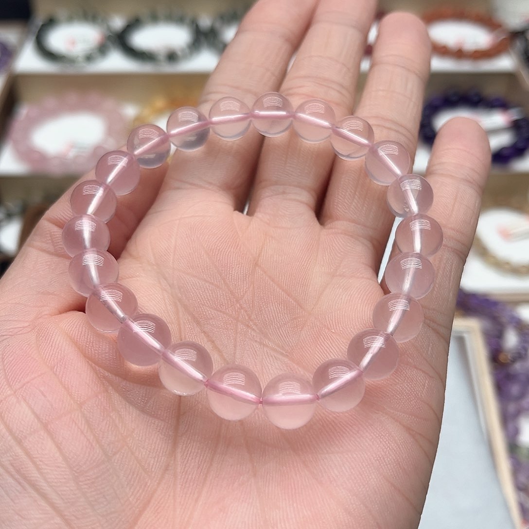 水晶手串未镶嵌粉水晶手串