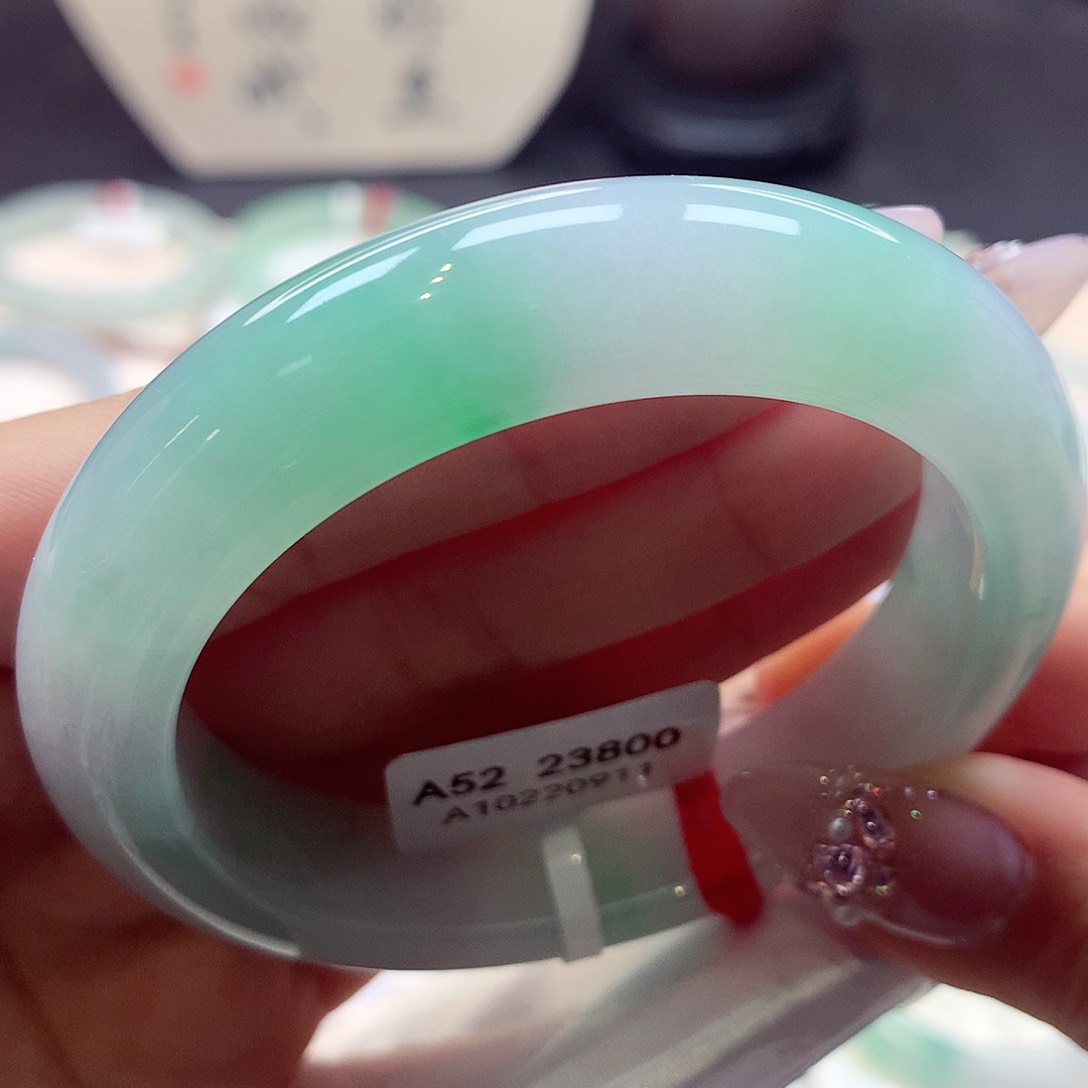 翡翠手镯未镶嵌30翡翠手镯99