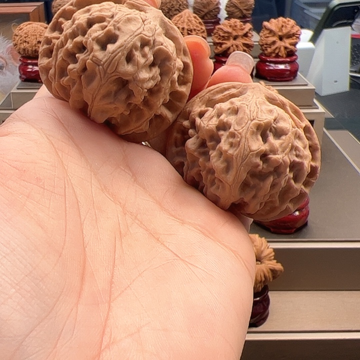 文玩核桃把件44 皇家正圆 r-016