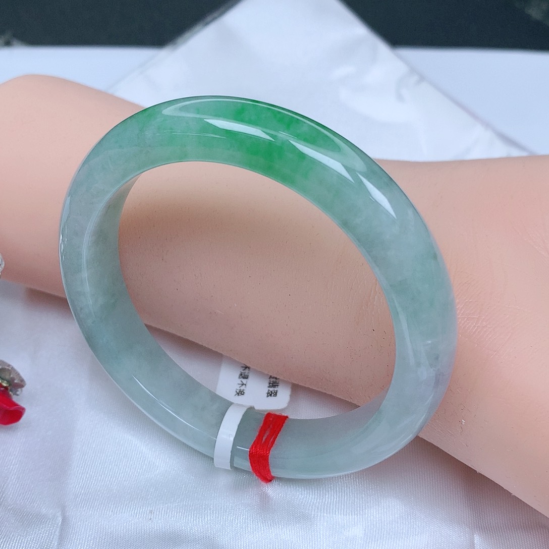 【闪购商品】翡翠手镯未镶嵌，55