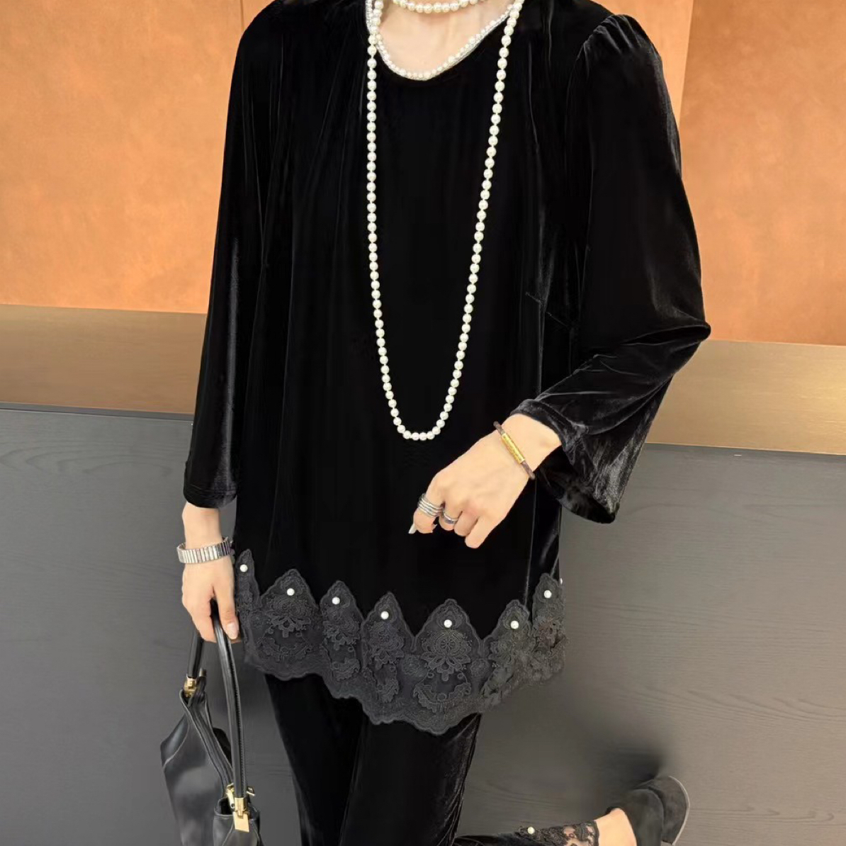 秋季新款加肥大码女装韩版洋气显瘦宽松蕾丝上衣微喇裤子套装5165