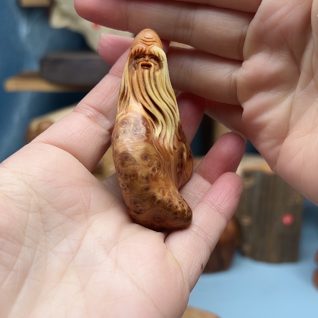 木红*姐柏木摆件手把件