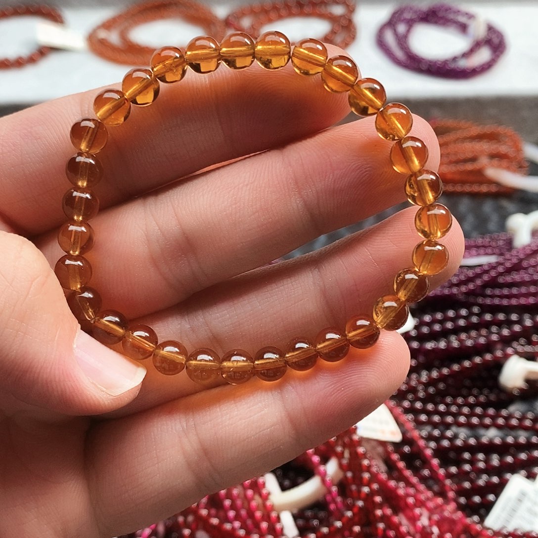 石榴石（芬达石）手链未镶嵌6.3mm