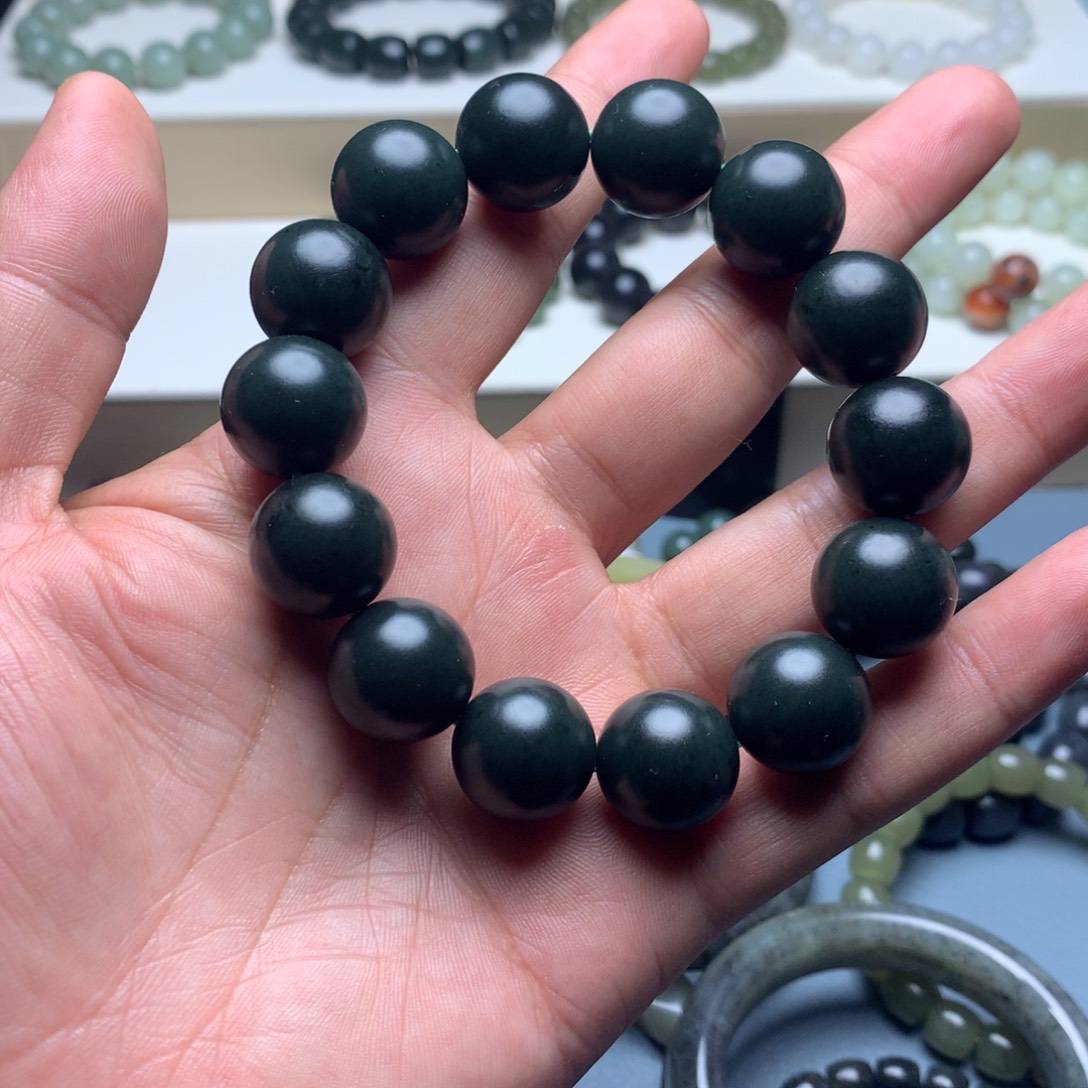 和田玉未镶嵌手链