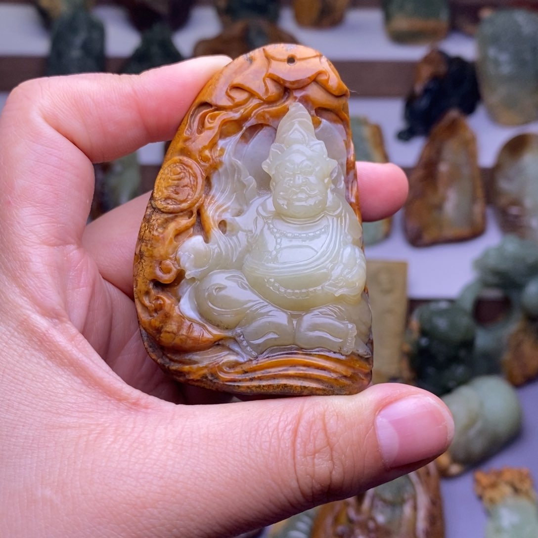 岫岩河磨玉（透闪石质玉）未镶嵌把件小***风