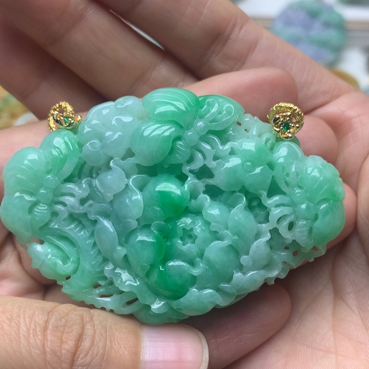 颈饰未镶嵌翡翠翡翠