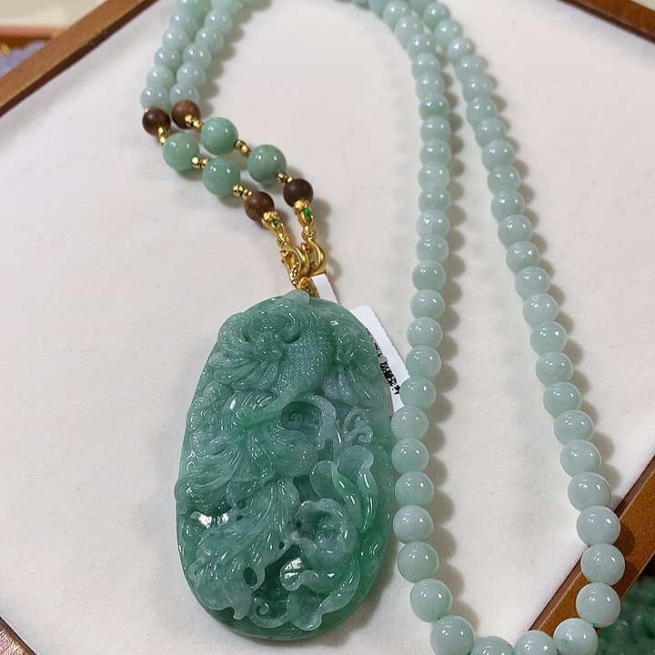 翡翠未镶嵌颈饰翡翠吊坠