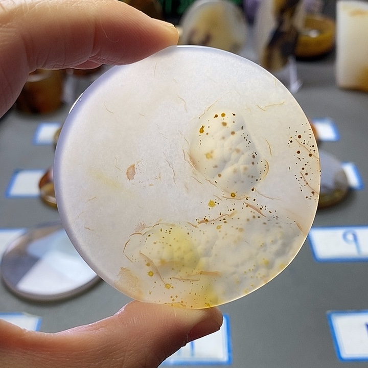 玛瑙/玉髓未镶嵌珠宝半成品100