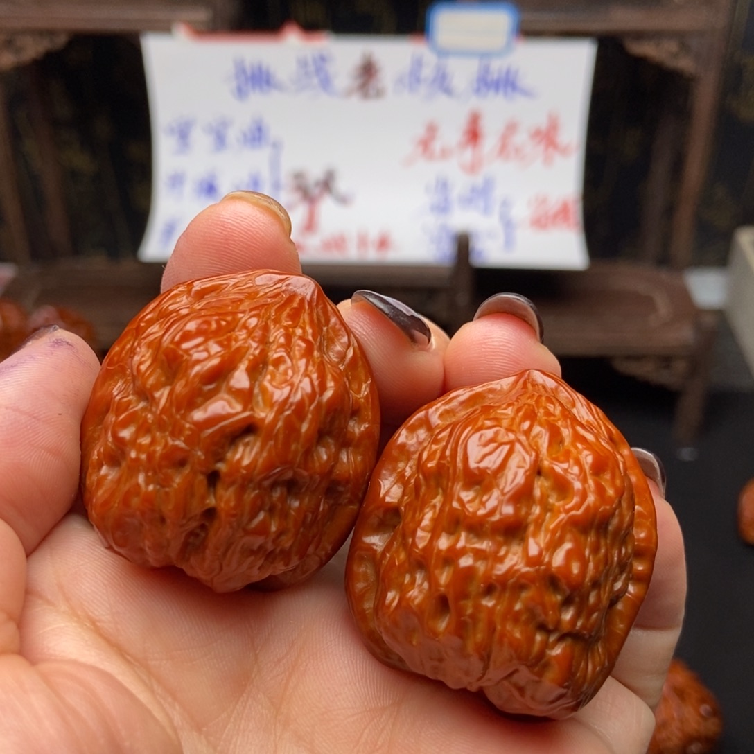 文玩核桃吊坠金钱豹