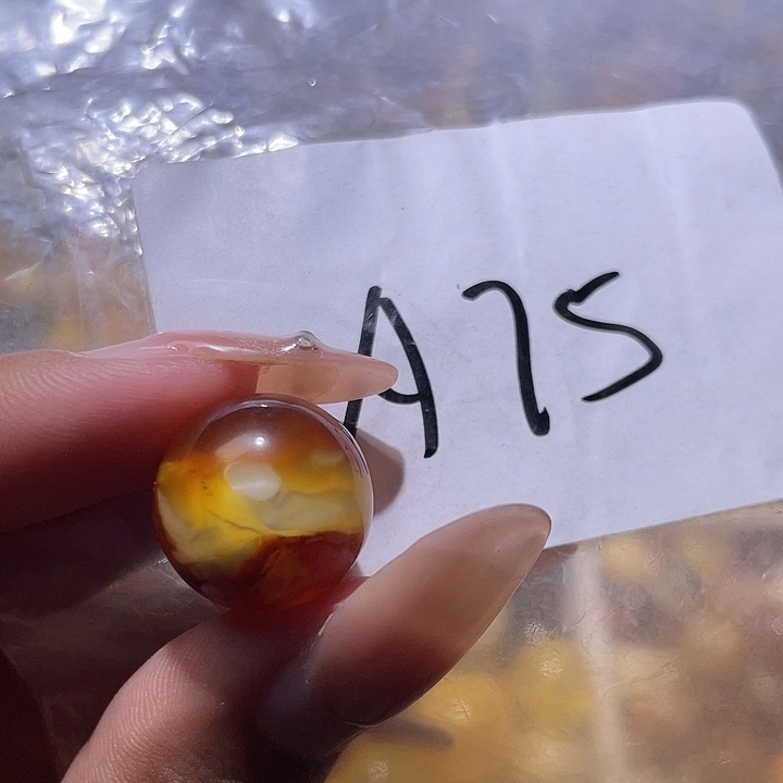 裸石琥珀未镶嵌15.9福利