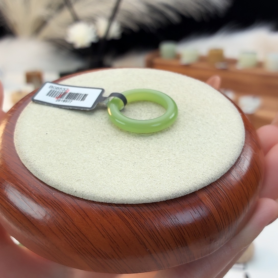 和田玉未镶嵌戒指翠青泥鳅背17.3mmj22