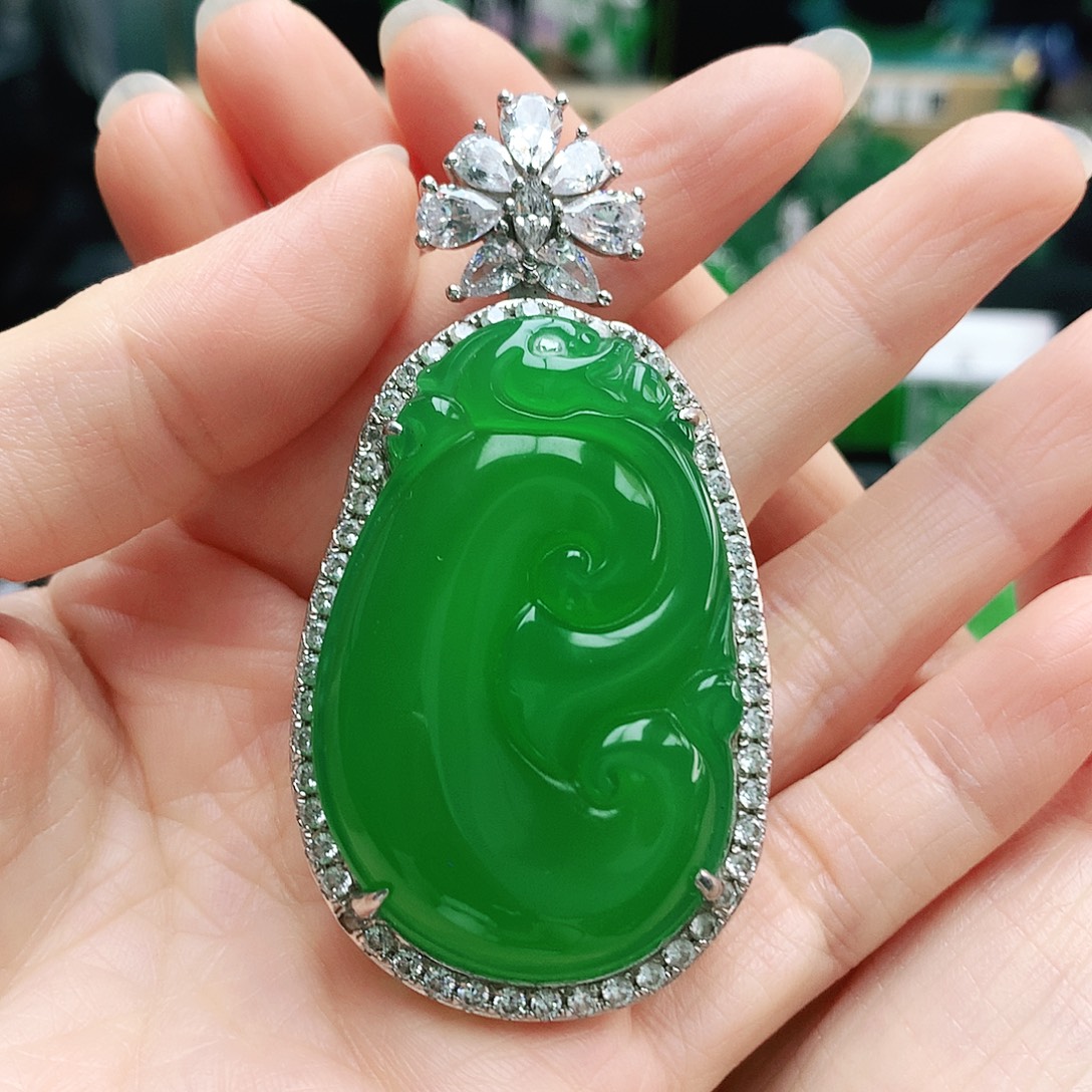 玛瑙/玉髓银S925镶嵌吊坠