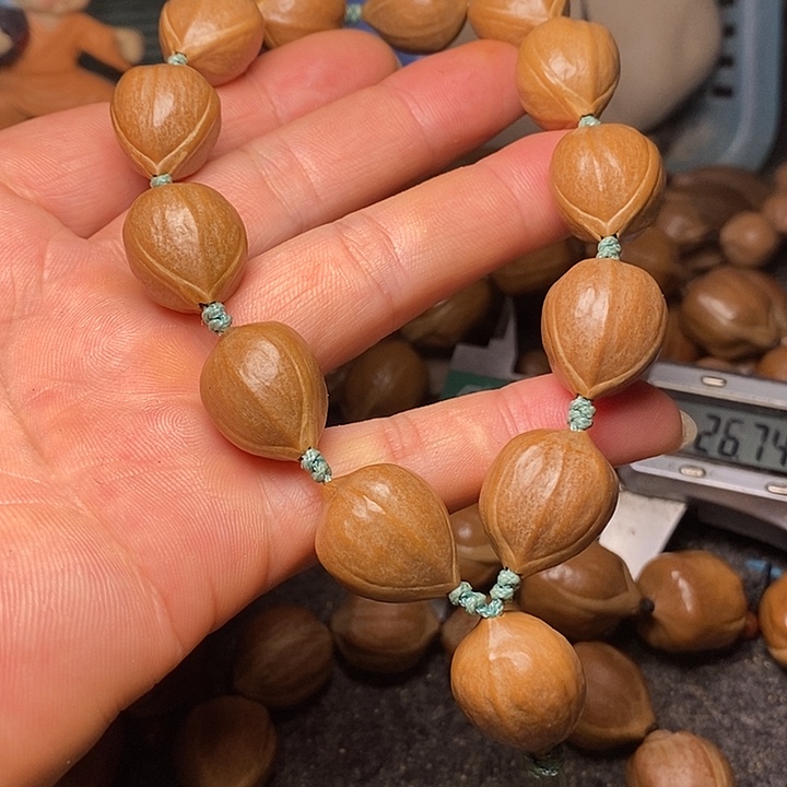 橄榄核手串1.6铁核24