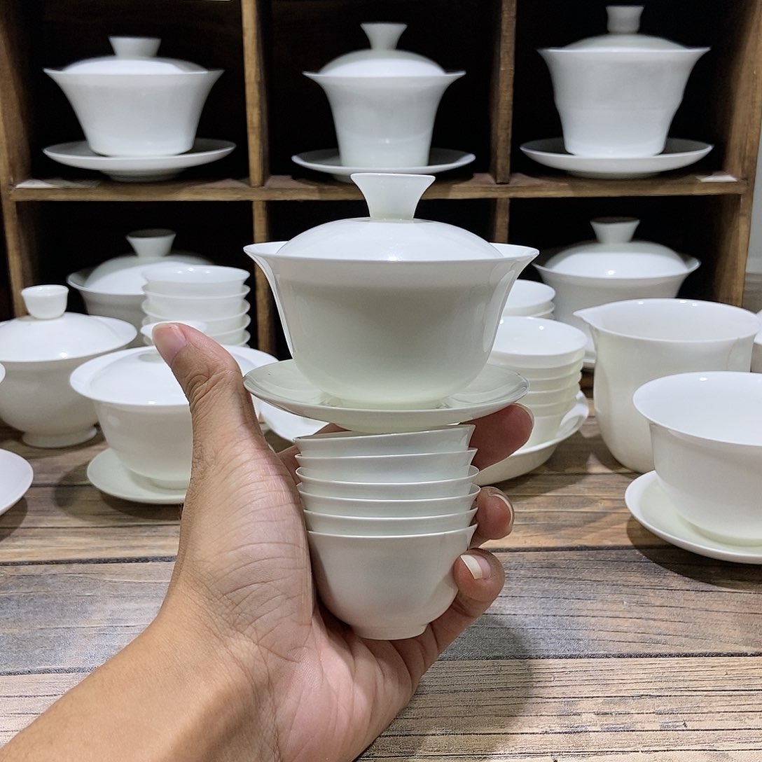 骨瓷大反口盖碗盖下约100ml+6玉兰杯35ml