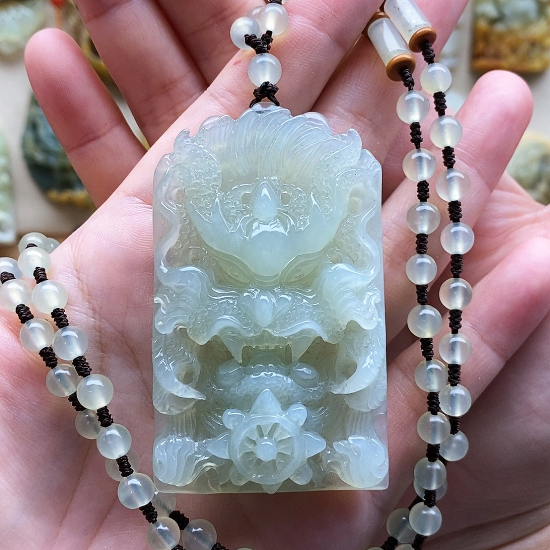 【闪购商品】未镶嵌岫玉颈饰烫**子龙