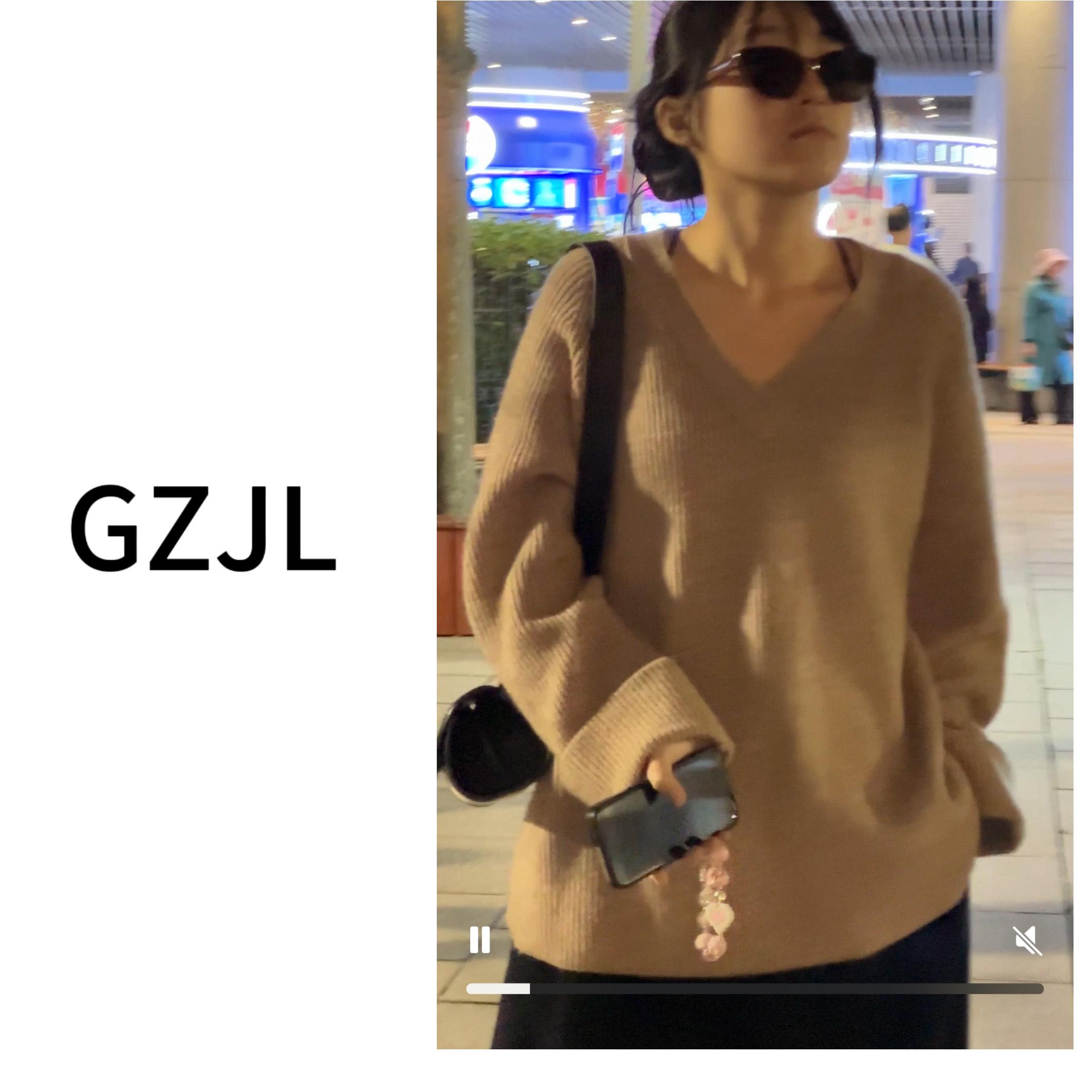 2025年秋冬新款韩版宽松慵懒风V领针织衫女设计感小众毛衣上衣