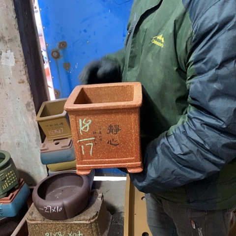 紫砂花盆手工制作