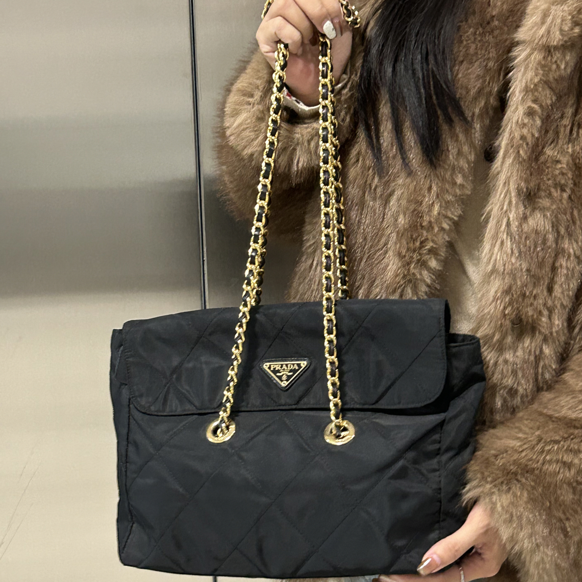 95新 Prada/普拉达 降落伞黑金翻盖链条单肩包