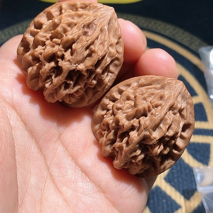 【闪购商品】文玩核桃吊坠空**兰饕餮纹
