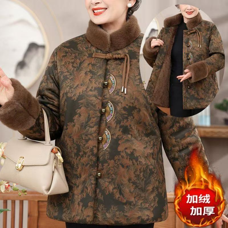 时尚中老年女装上衣保暖老人装厚款中长款冬装外套洋气大码妈妈装