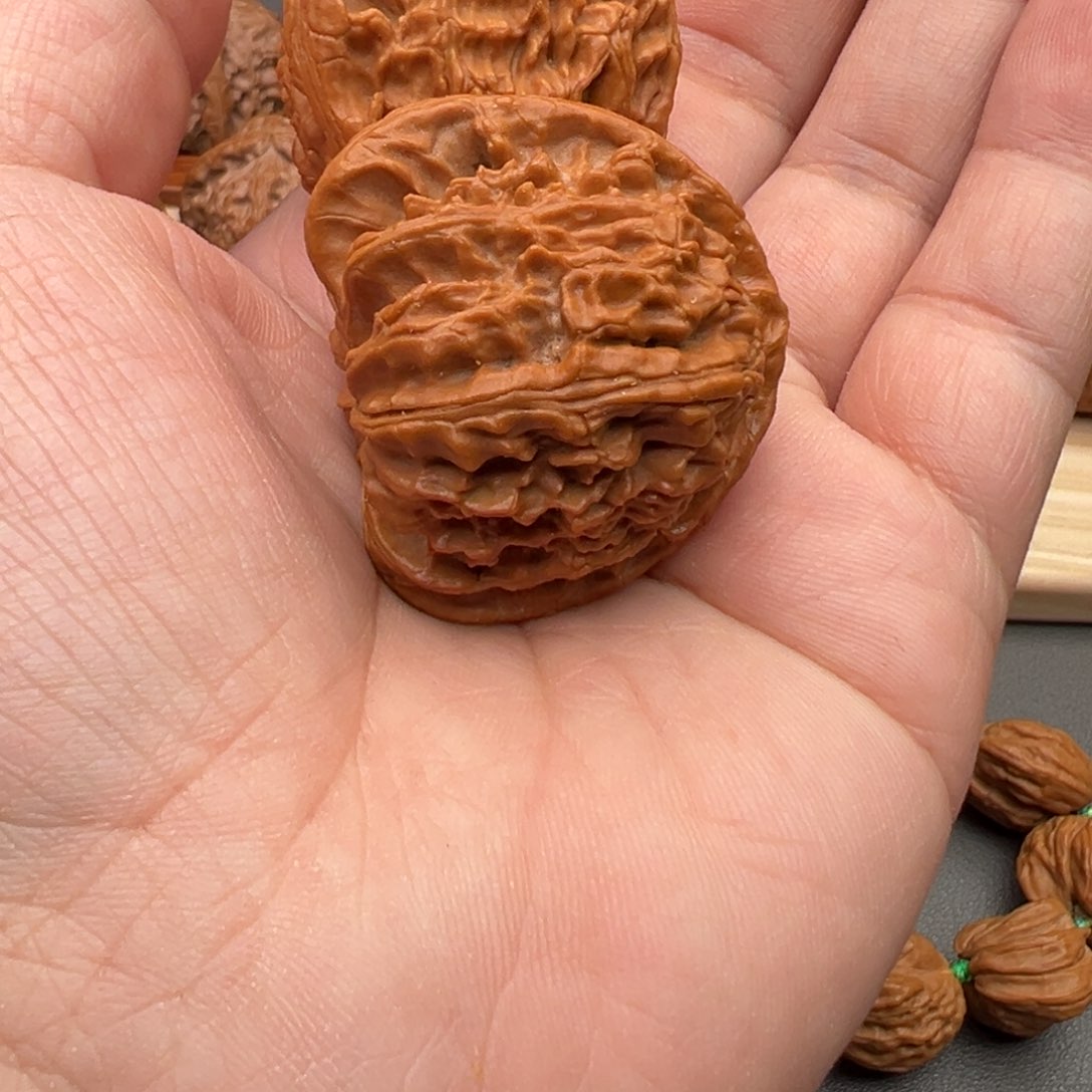 文玩核桃把件9***u三角