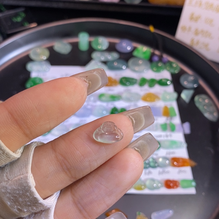 【闪购商品】翡翠挂件未镶嵌佛公