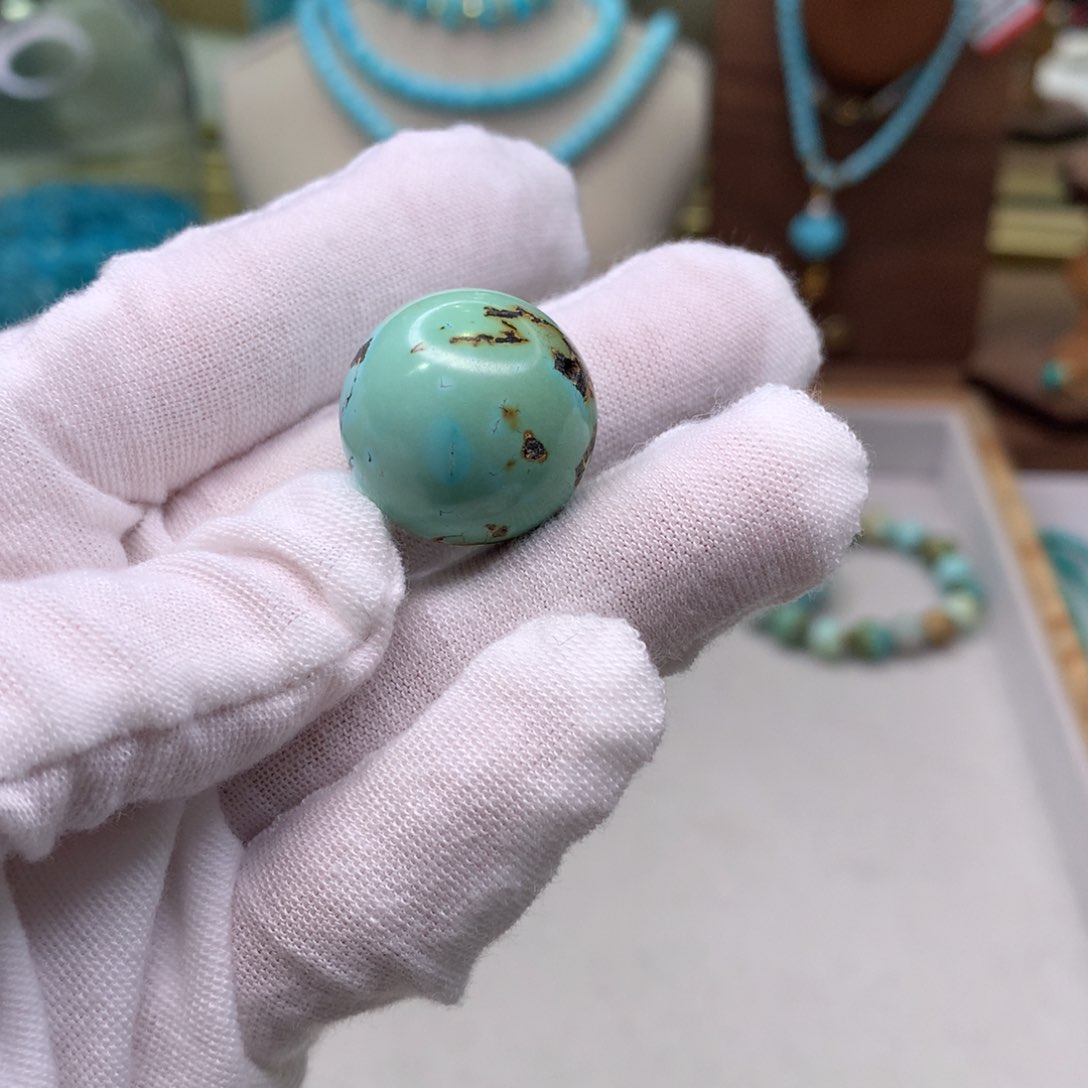 绿松石配饰未镶嵌