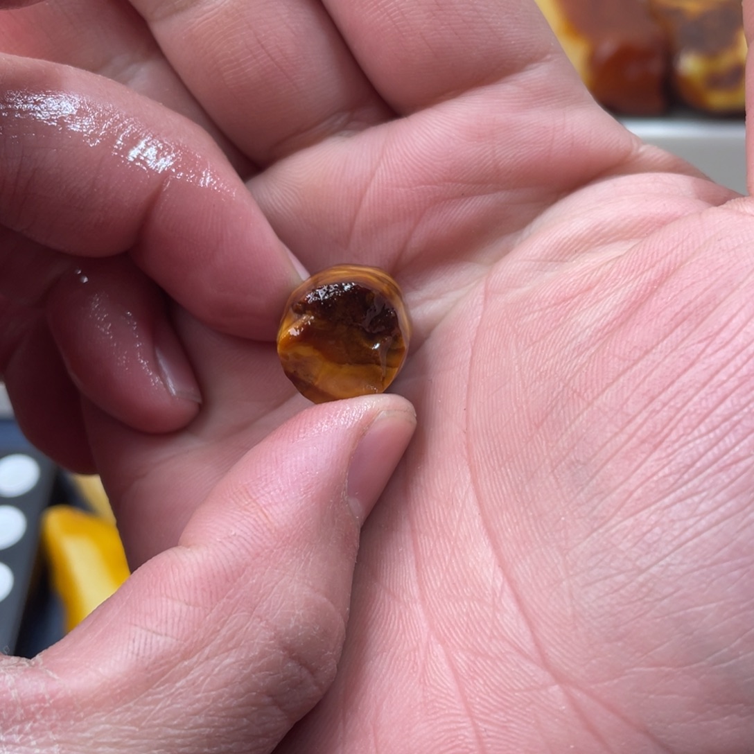 梵***影定制琥珀未镶嵌蜜蜡订制老型墩