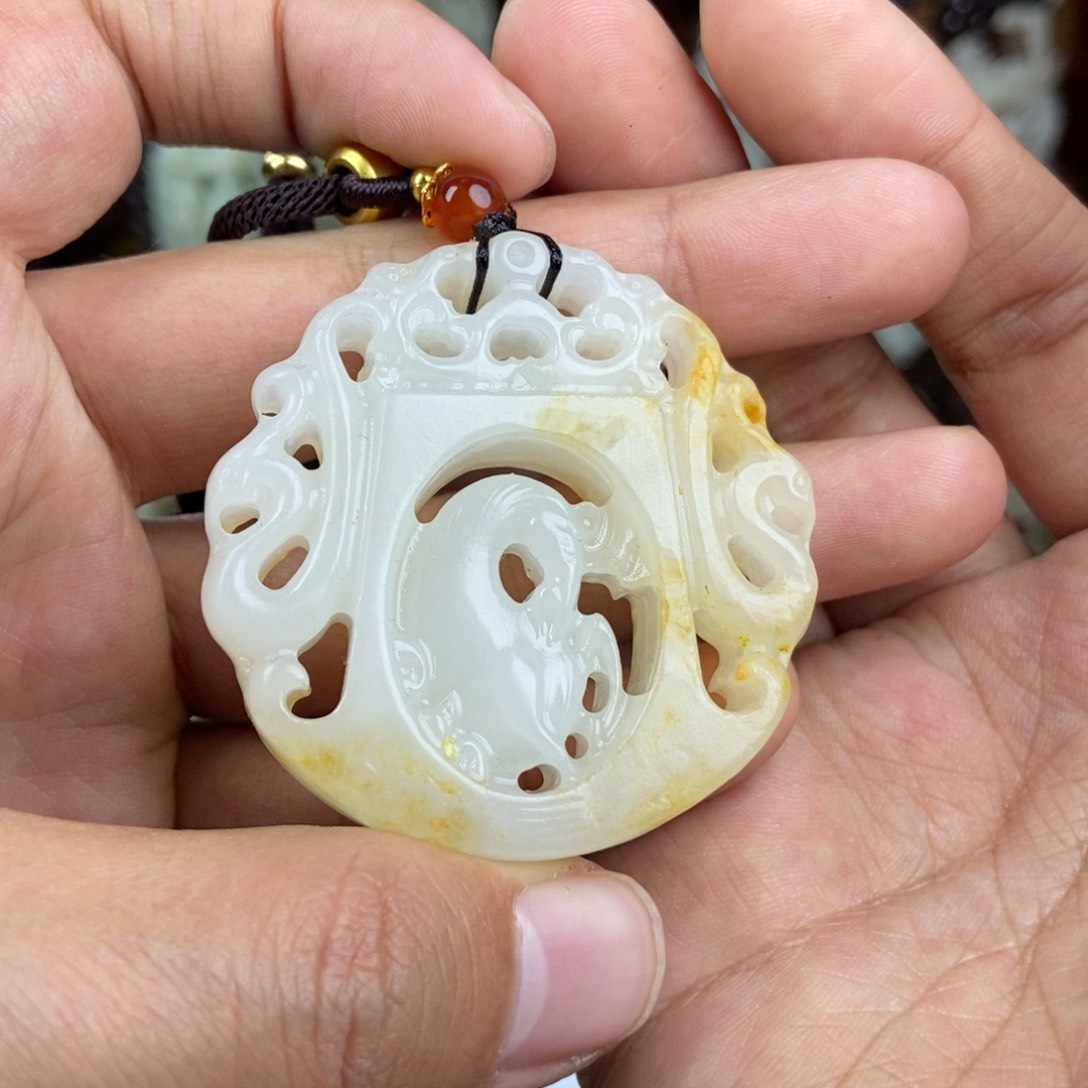 和田玉挂件未镶嵌阿*