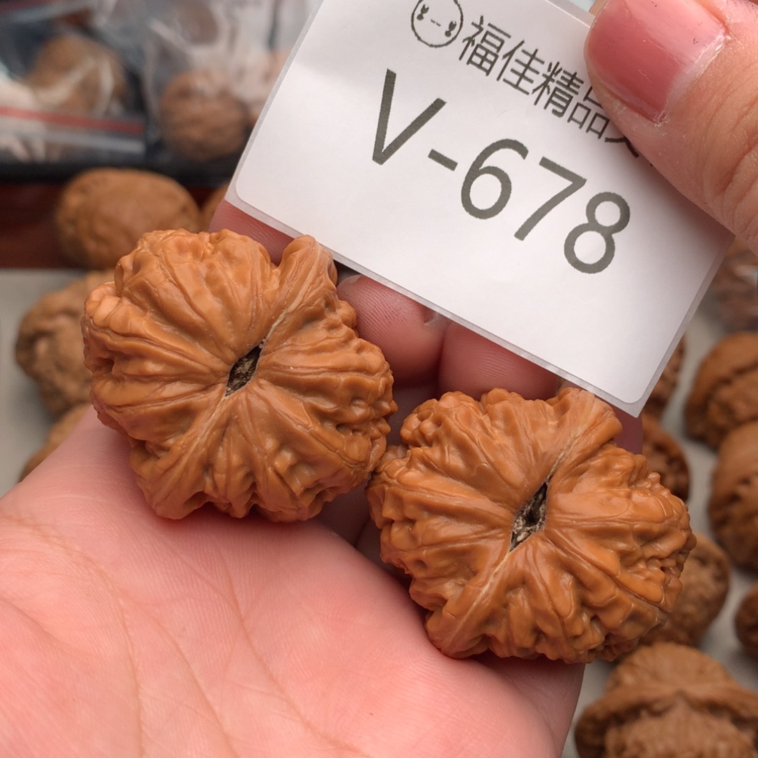 文玩核桃把件42元宝…….