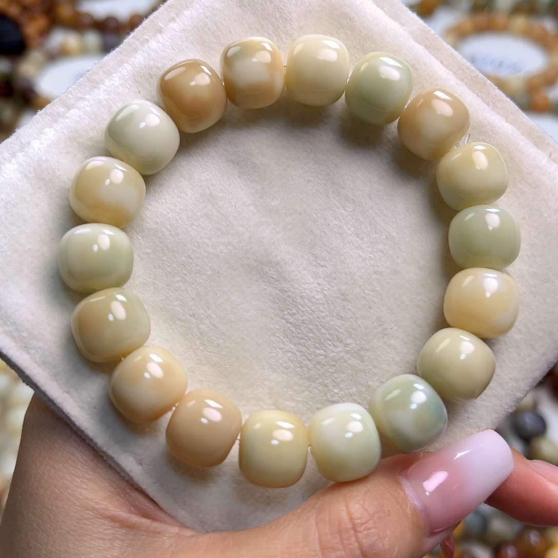 菩提根/象牙果手串新款花皮