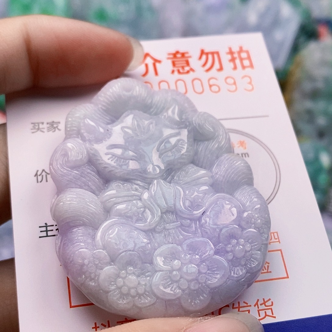 吊坠(不含链)未镶嵌翡翠