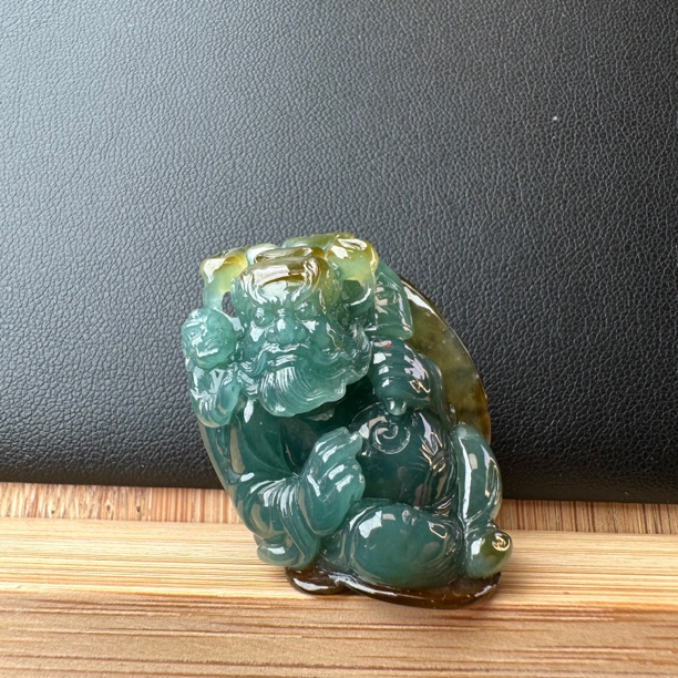 钟馗特色孤品翡翠吊坠