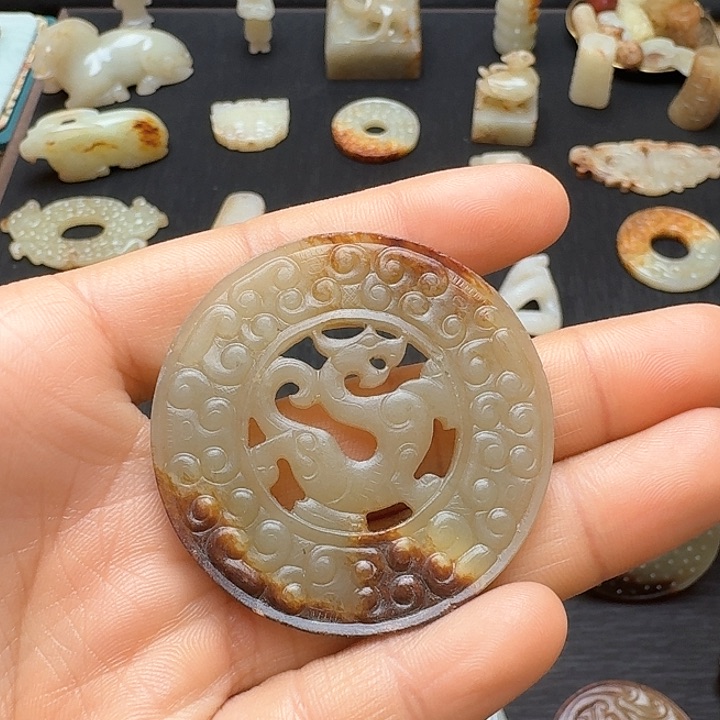 和田玉挂件未镶嵌