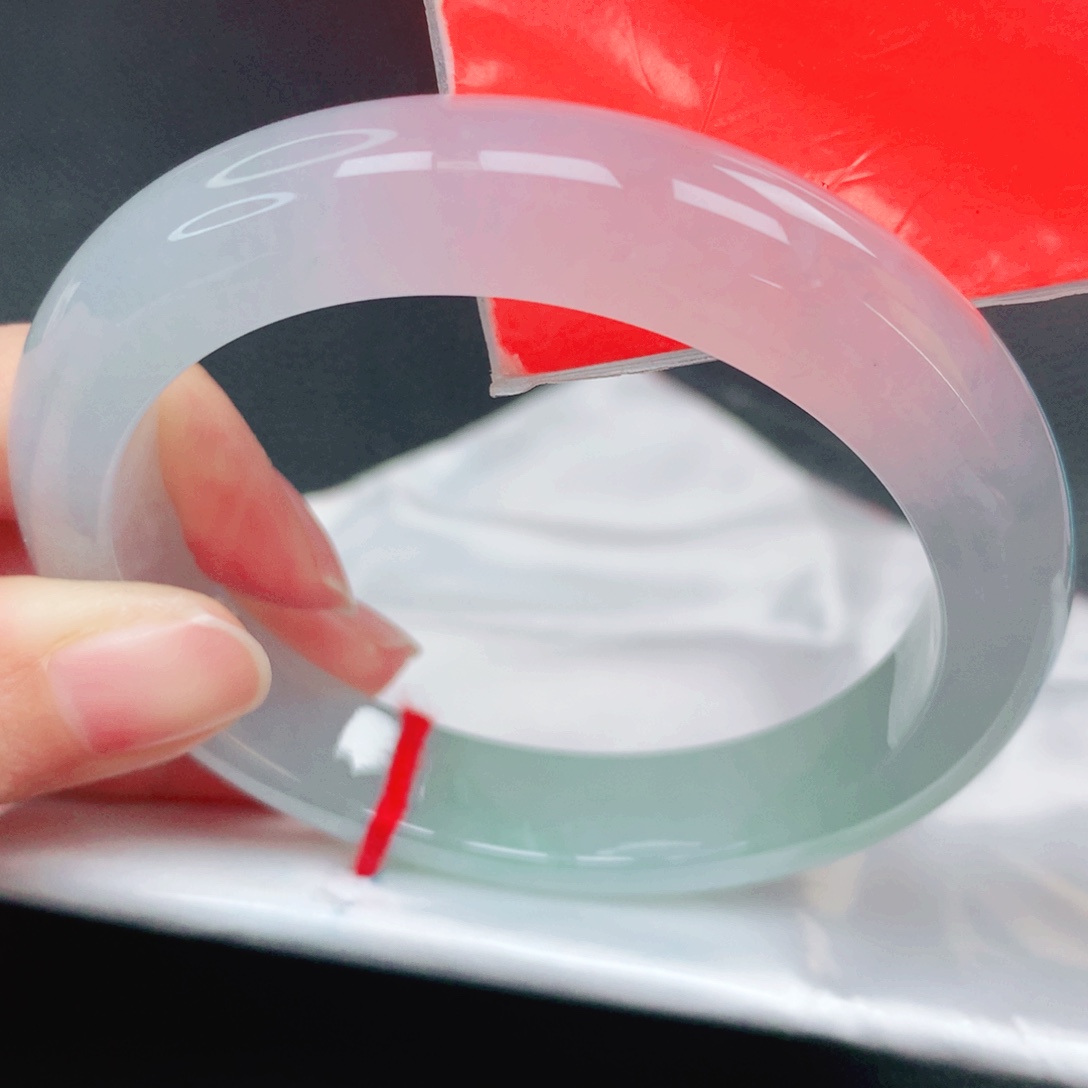 翡翠未镶嵌手镯58圈